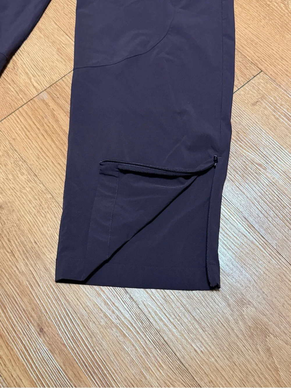 Lululemon Women’s Espresso Drawstring Performance Pants collab with SLNSH
